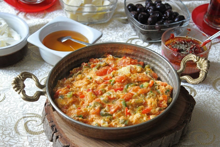Amele Menemen