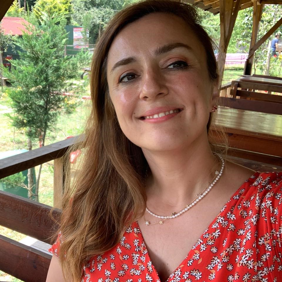 Burcu Yılmaz, İşletme Sahibi